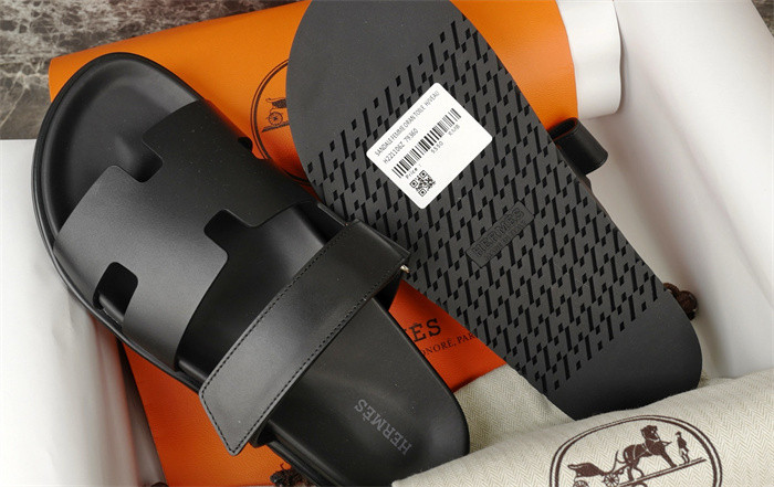 H*rmes Sandals