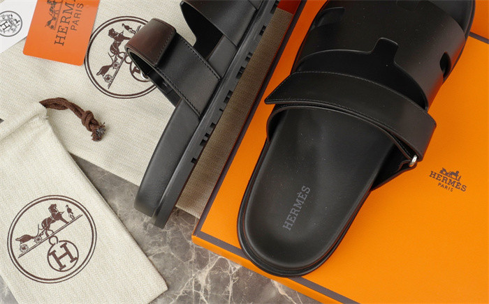 H*rmes Sandals