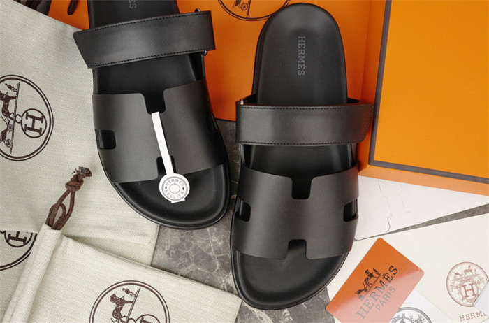 H*rmes Sandals