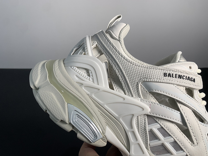 Ba*len*cia*ga track 2.0 568614 w2gn1 9000
