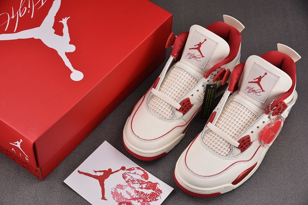 Air Jordan 4 WMNS "Valentine