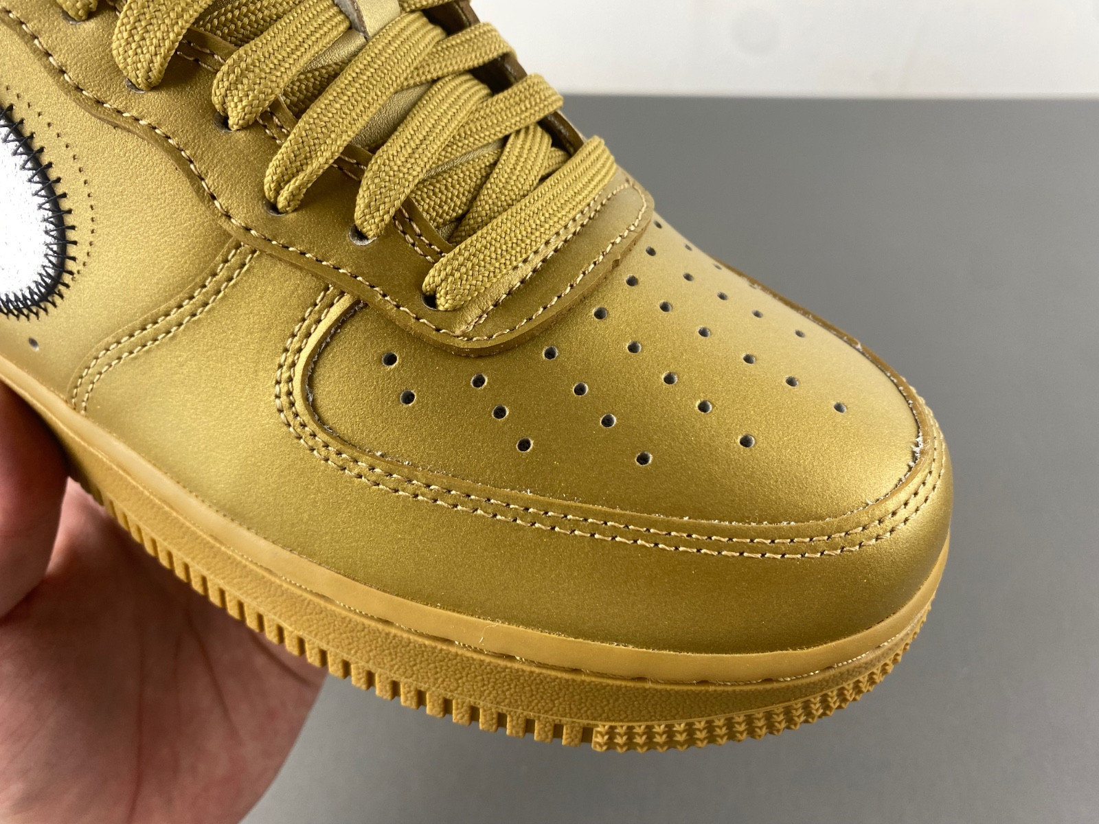 OFF-WHITE x Nike Air Force 1 AO4297-800