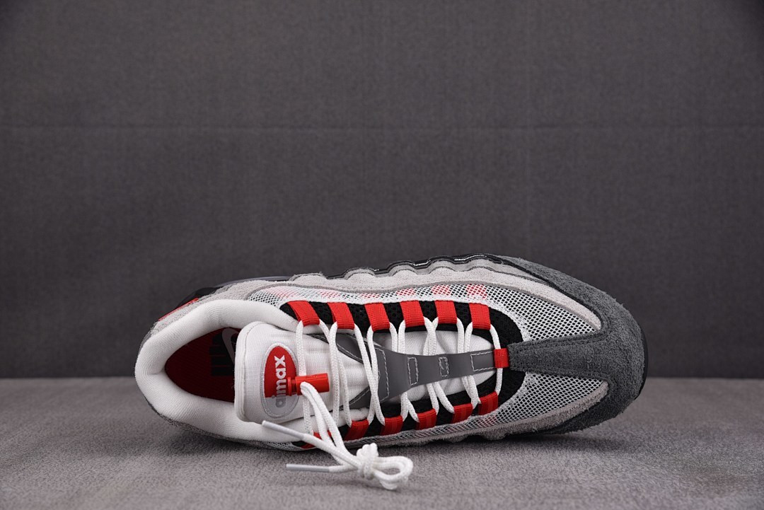 Undefeated x Nike Air Max 95 Bright Crimson - IB4523-003
