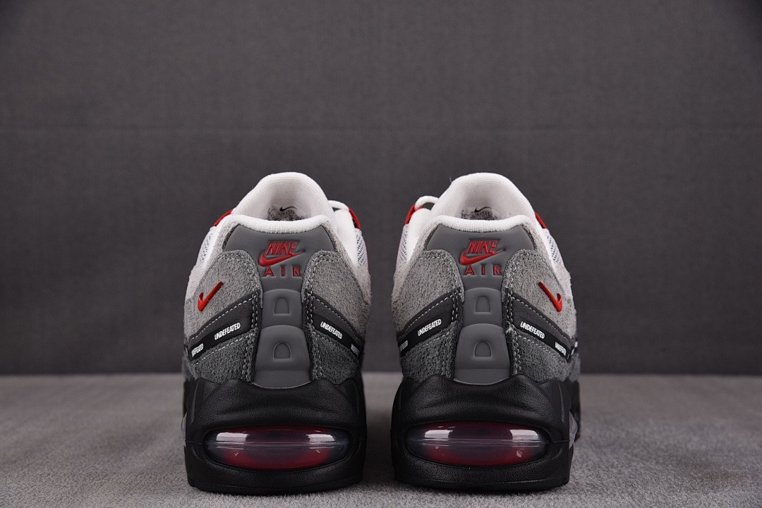 Undefeated x Nike Air Max 95 Bright Crimson - IB4523-003