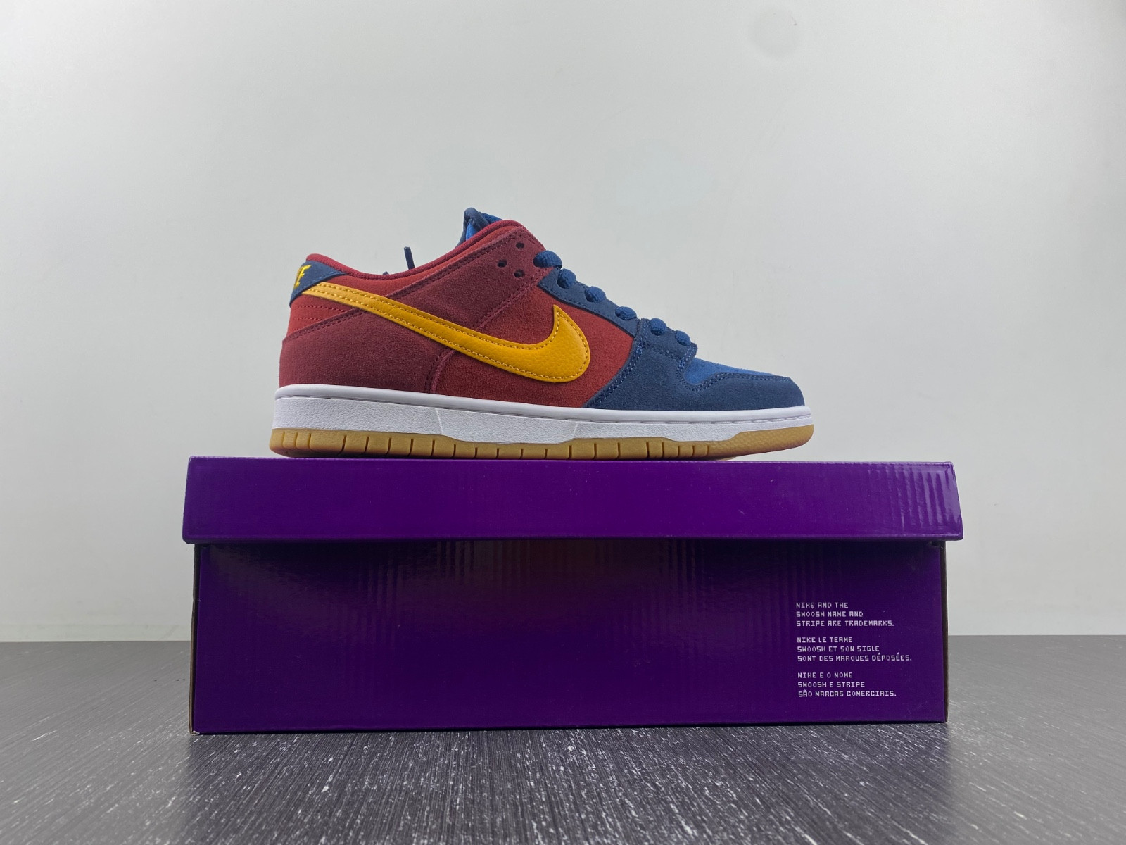 Dunk Low SB 