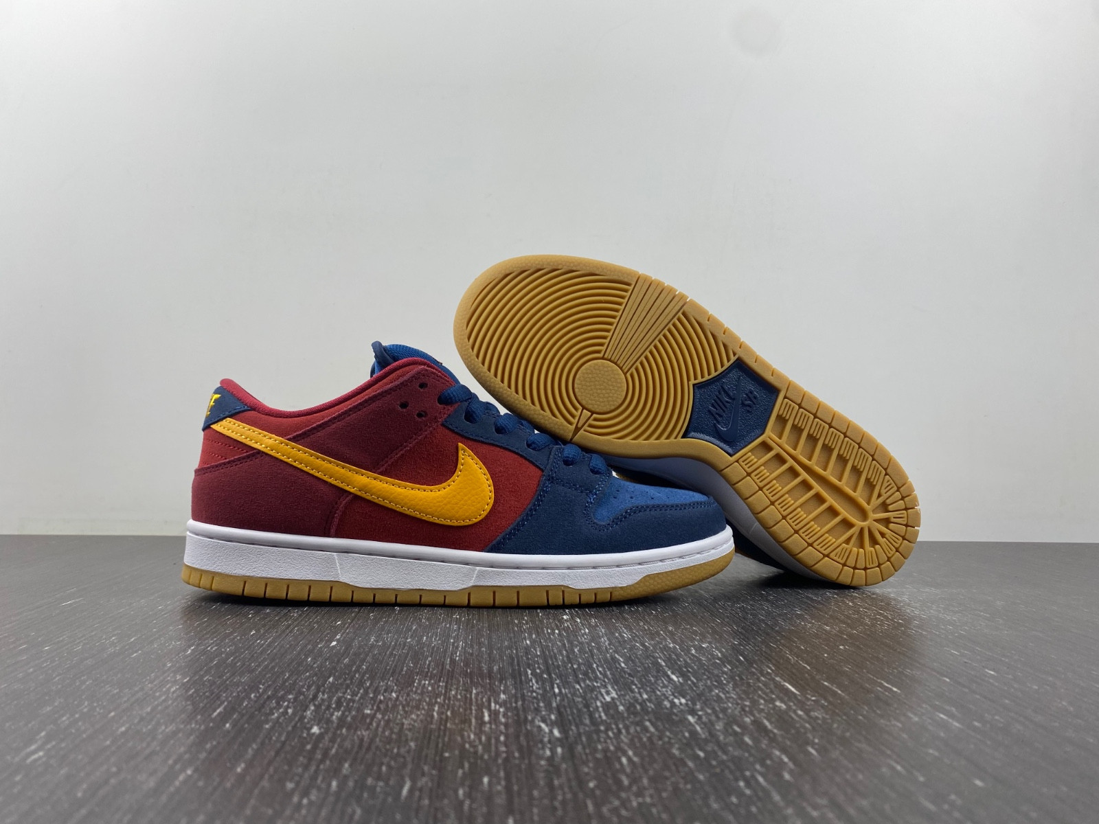 Dunk Low SB 