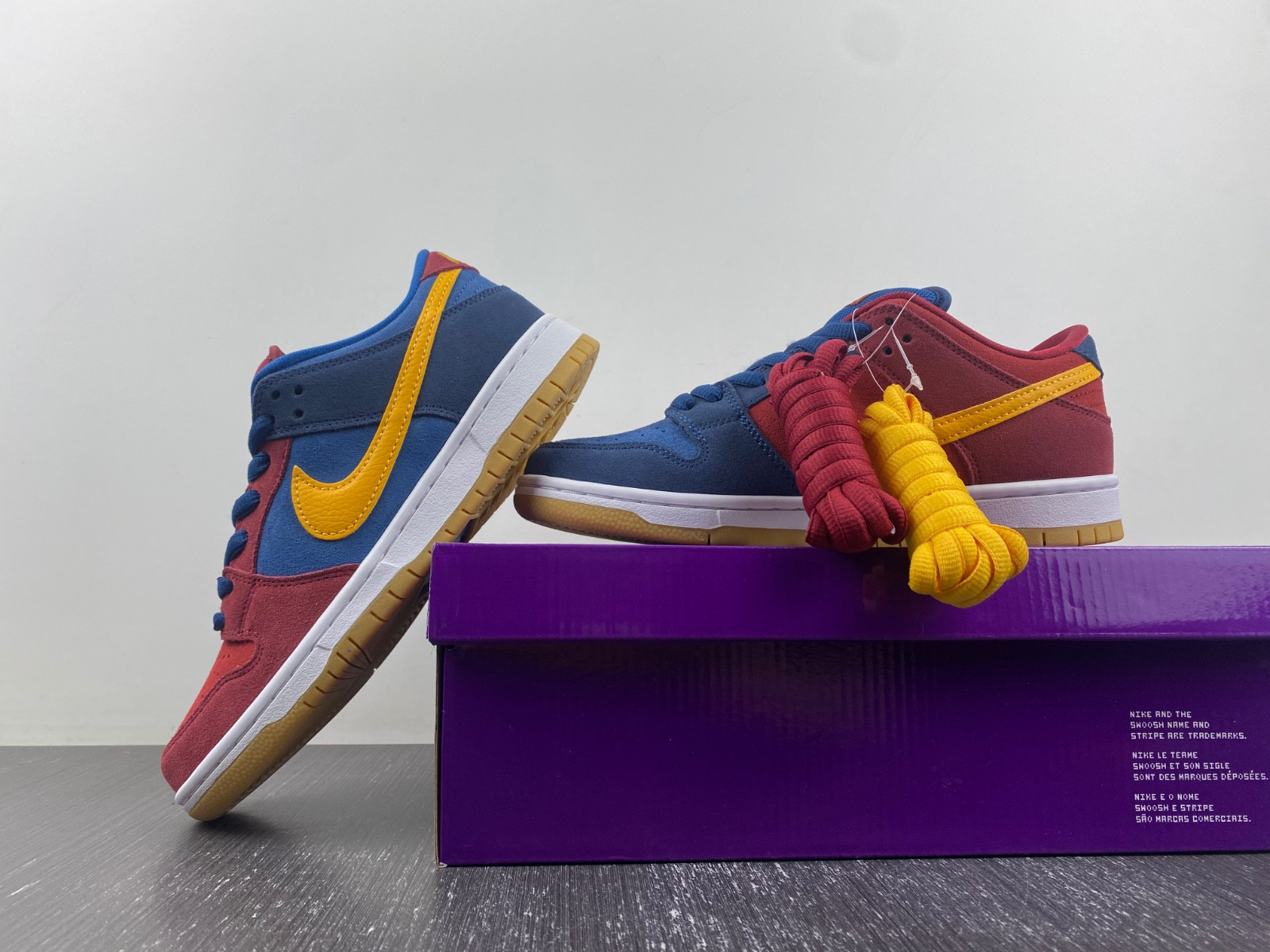 Dunk Low SB 