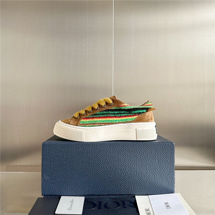 DR B33 SNEAKER
