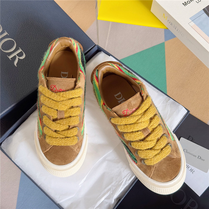 DR B33 SNEAKER