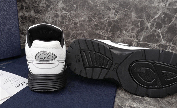 DR B30 SNEAKER