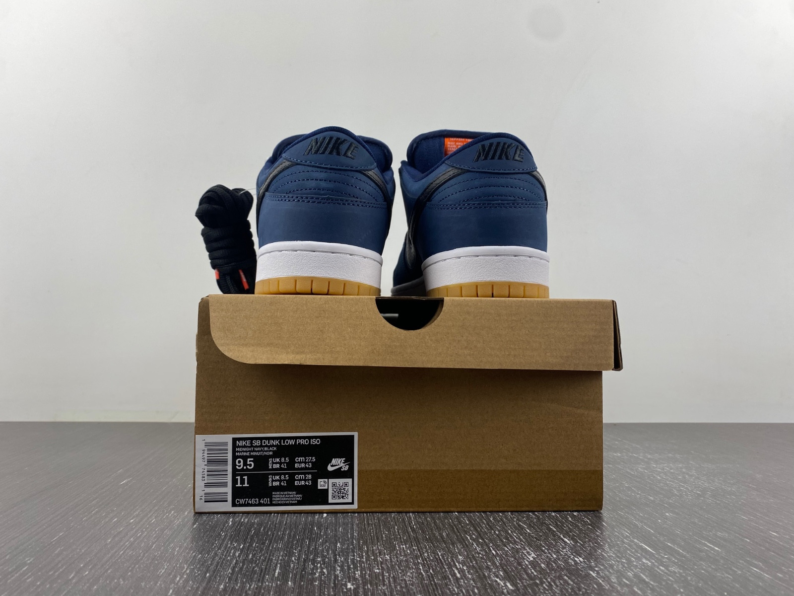 Nike SB Dunk Low Pro ISO