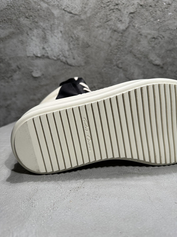 RICK 0WENS SNEAKERS