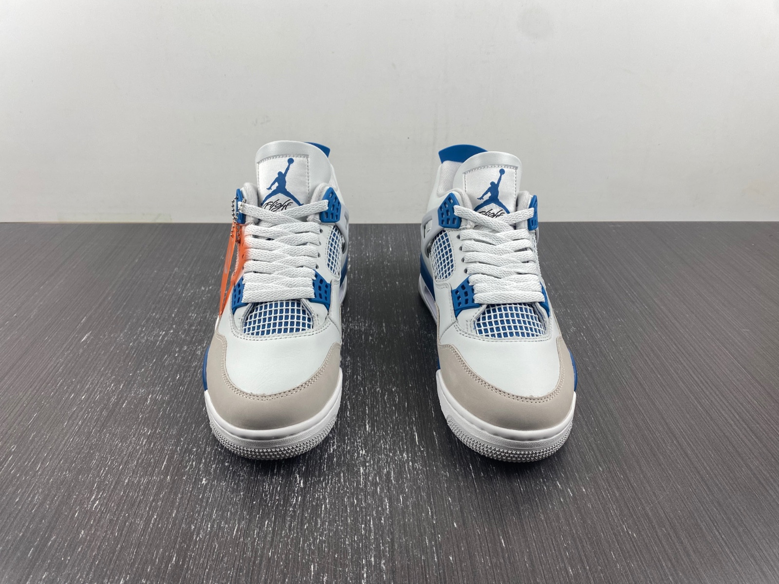 Air Jordan 4 Retro