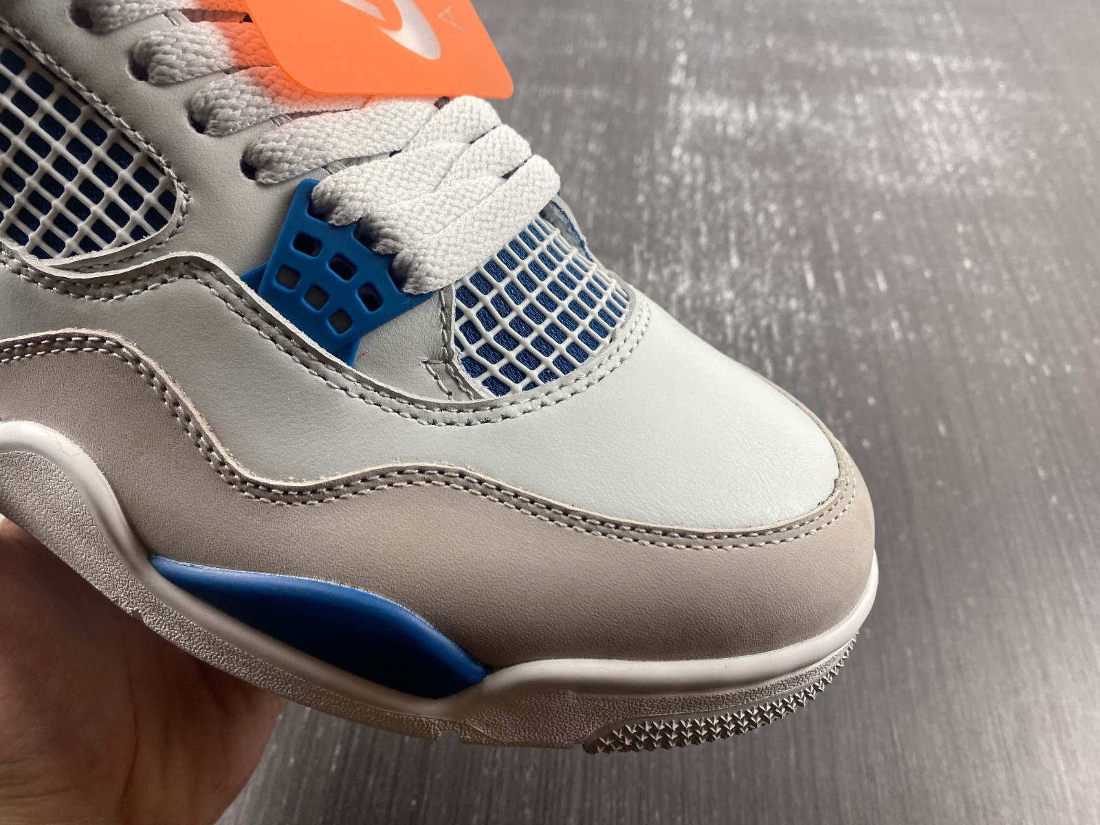Air Jordan 4 Retro