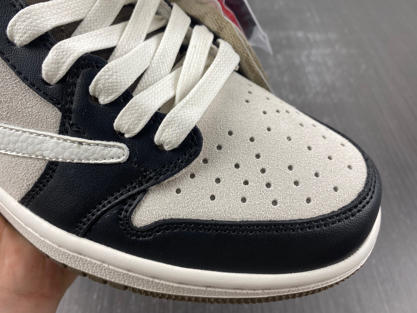 Travis Scott x Air Jordan 1 Low DM7866 902