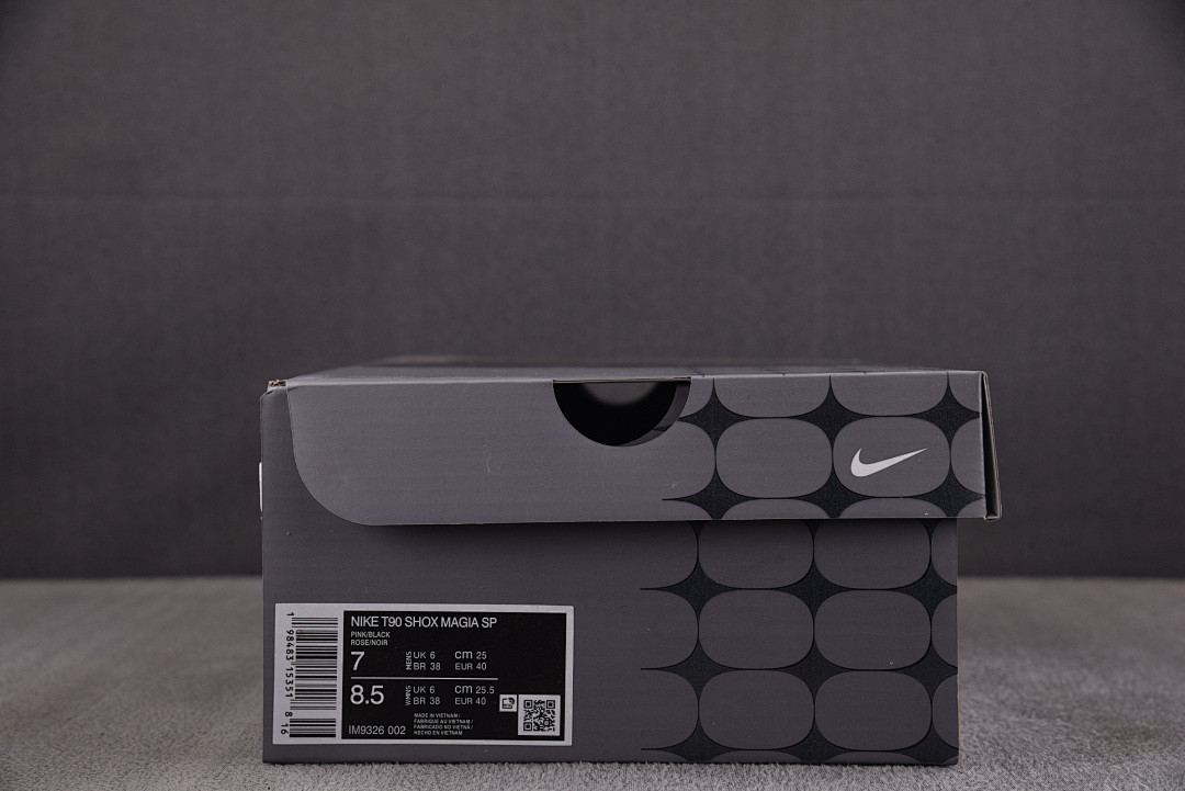 NK Total 90 Secutor Shox Magia SP Maha Amsterdam IM9326