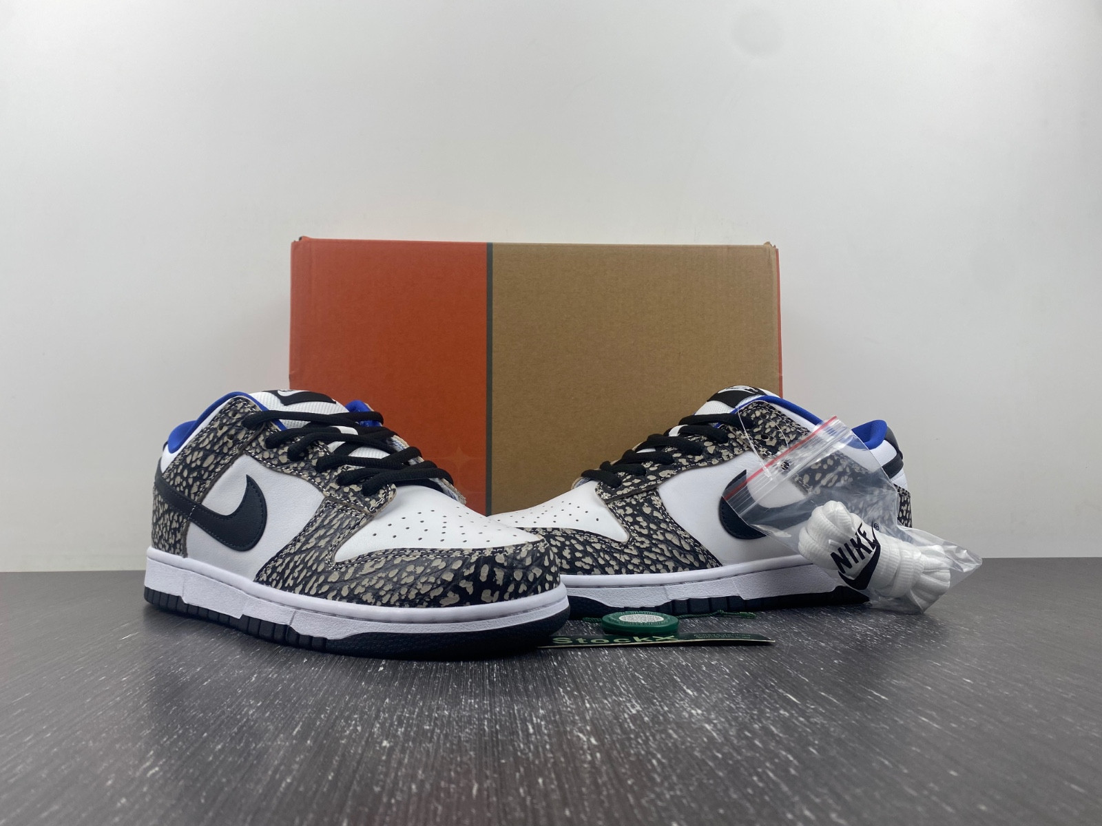Nike SB Dunk Low White Cement (2002) 304292-001