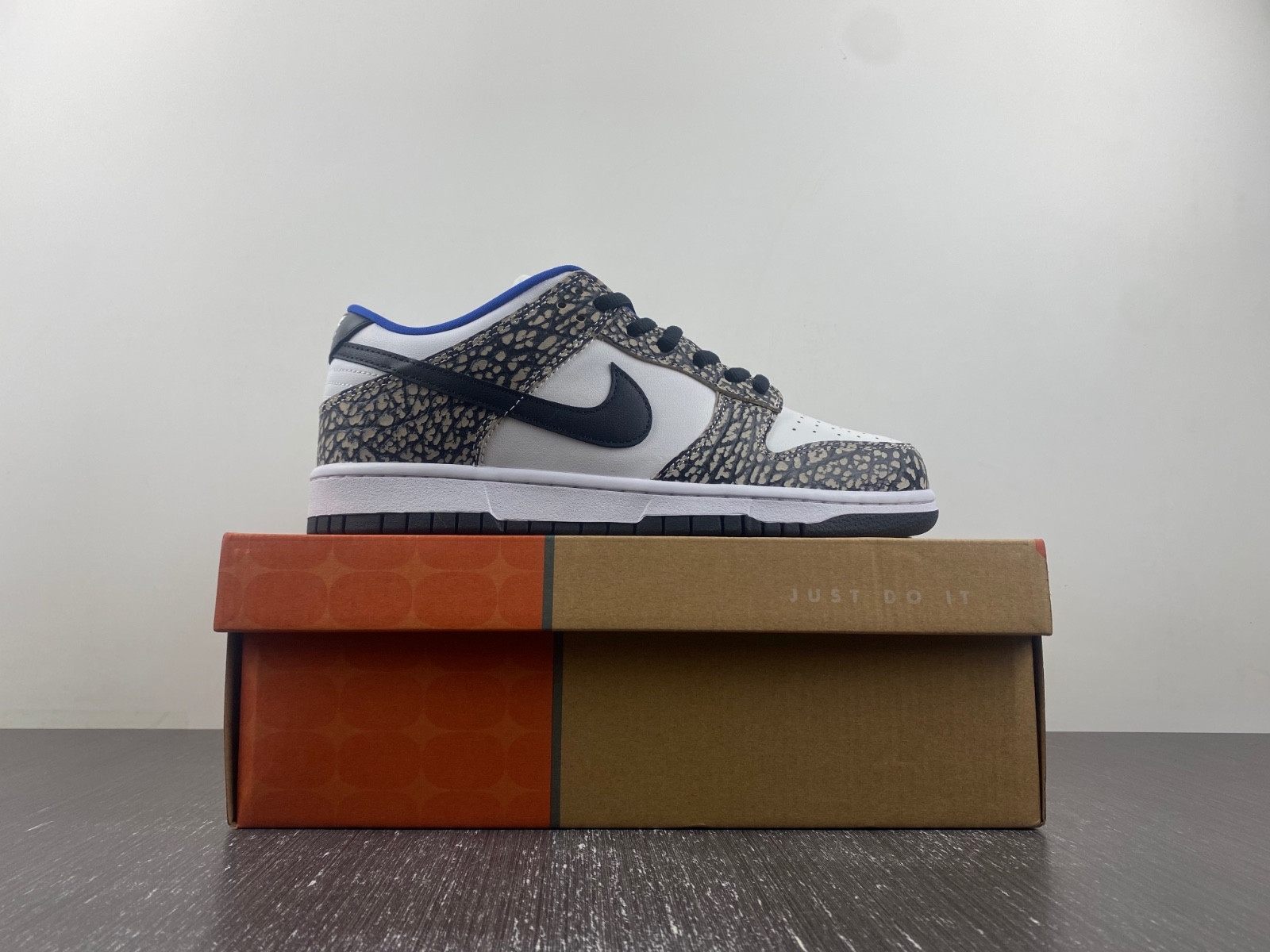 Nike SB Dunk Low White Cement (2002) 304292-001