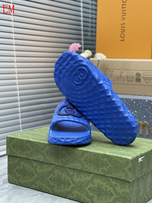 GUC LEATHER SLIDE