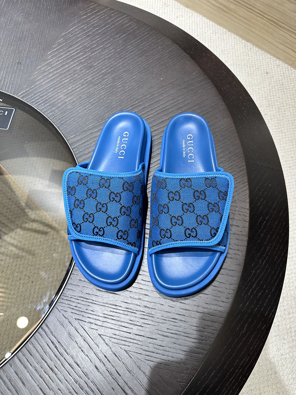 GUC LEATHER SLIDE