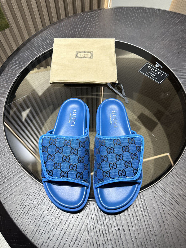 GUC LEATHER SLIDE