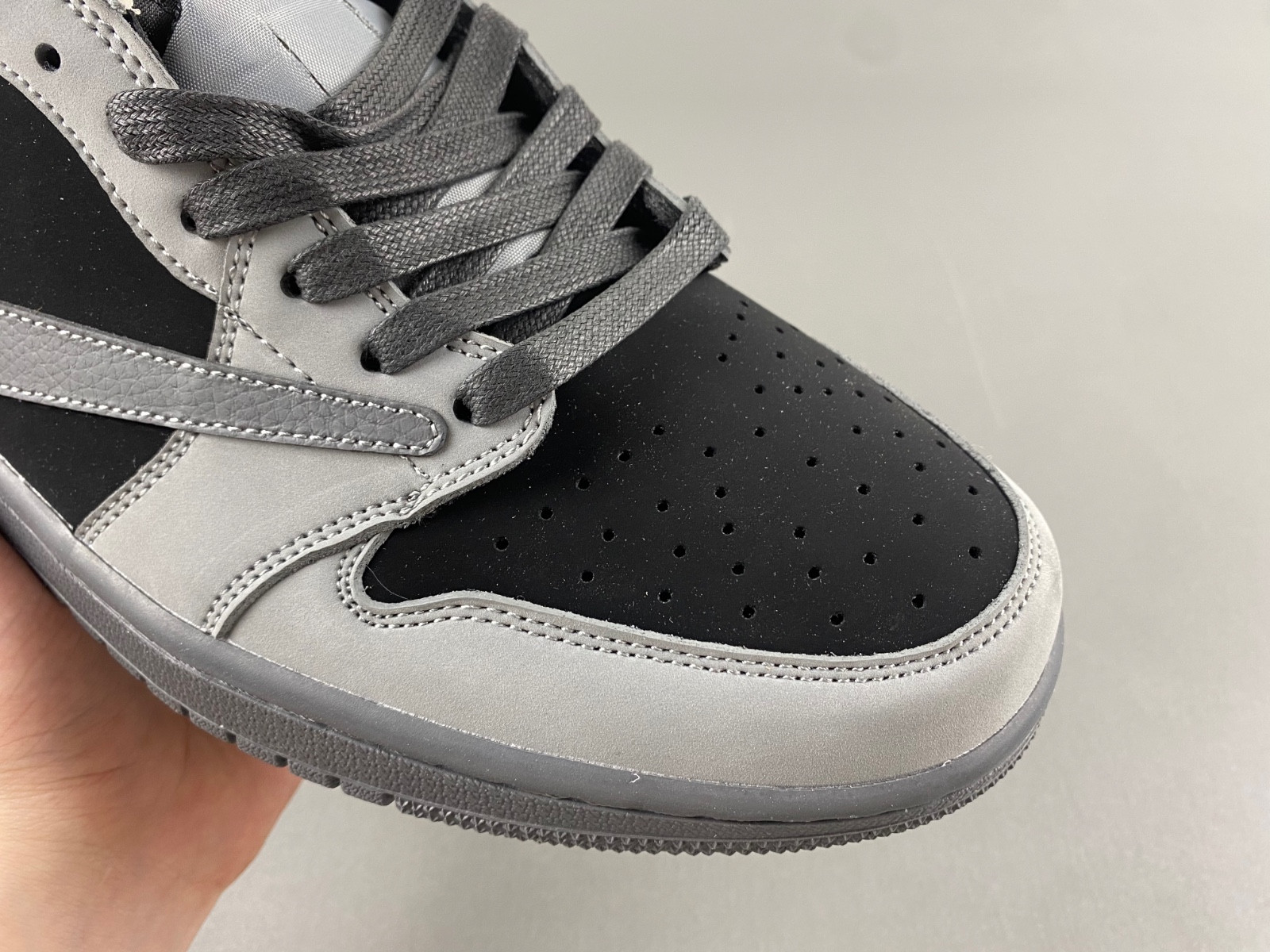 Travis Scott x Air Jordan 1 Low OG DM7866-775