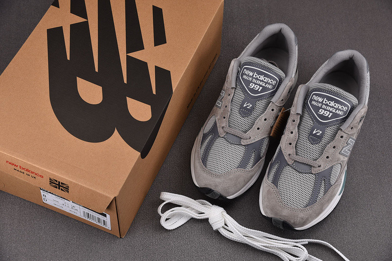 New Balance 991v2 Made in England 