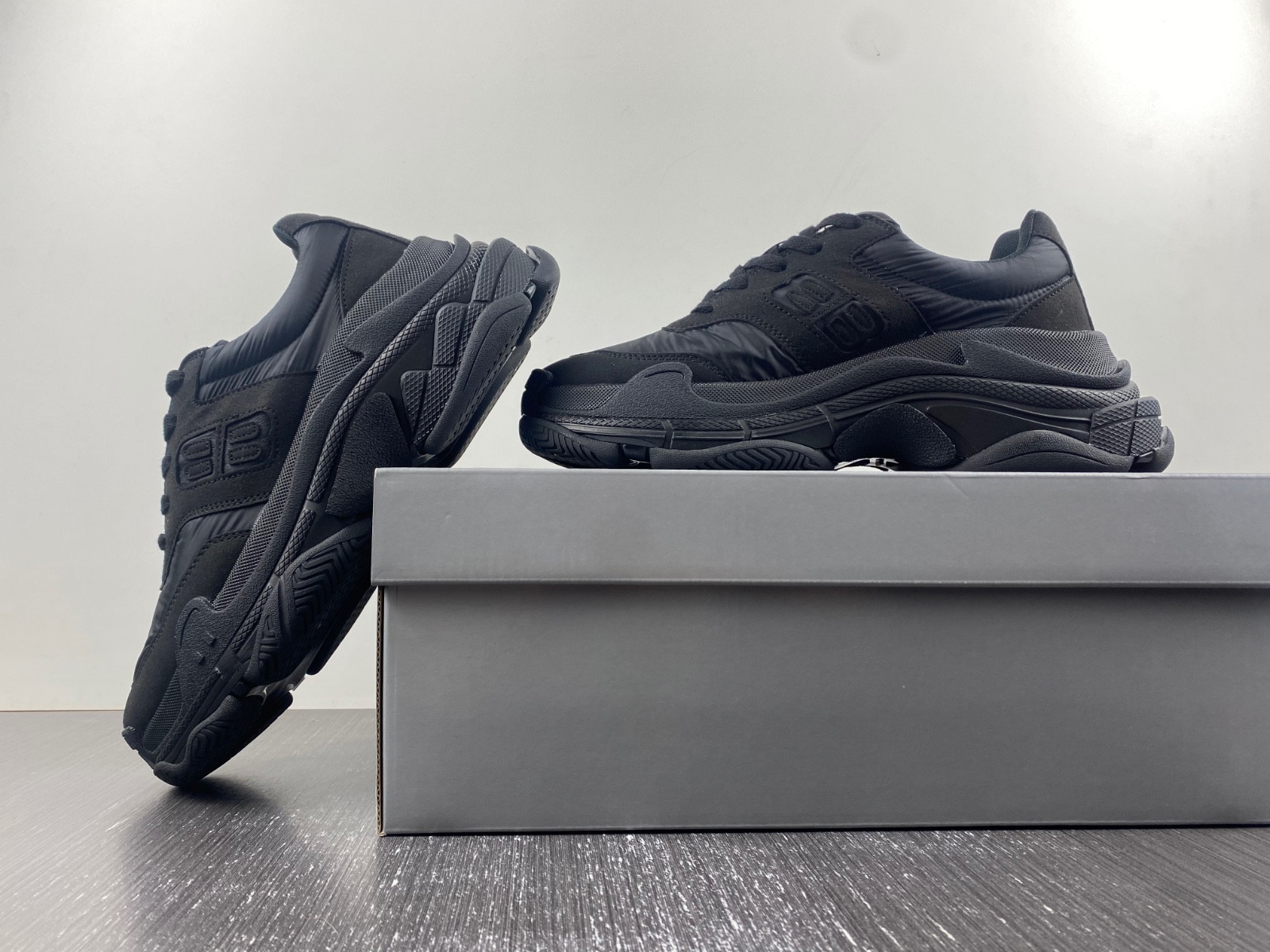 Ba*len*cia*ga triple s 710157 w3cu1 1000
