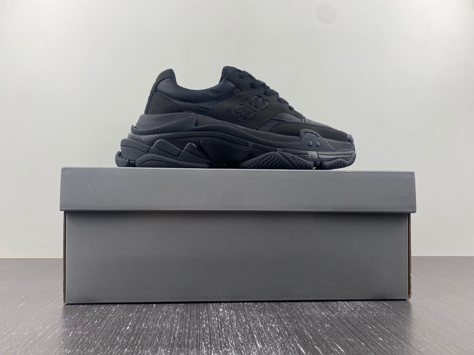 Ba*len*cia*ga triple s 710157 w3cu1 1000