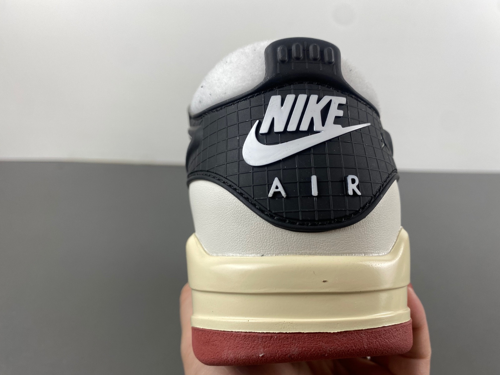 Air Jordan 4 RM