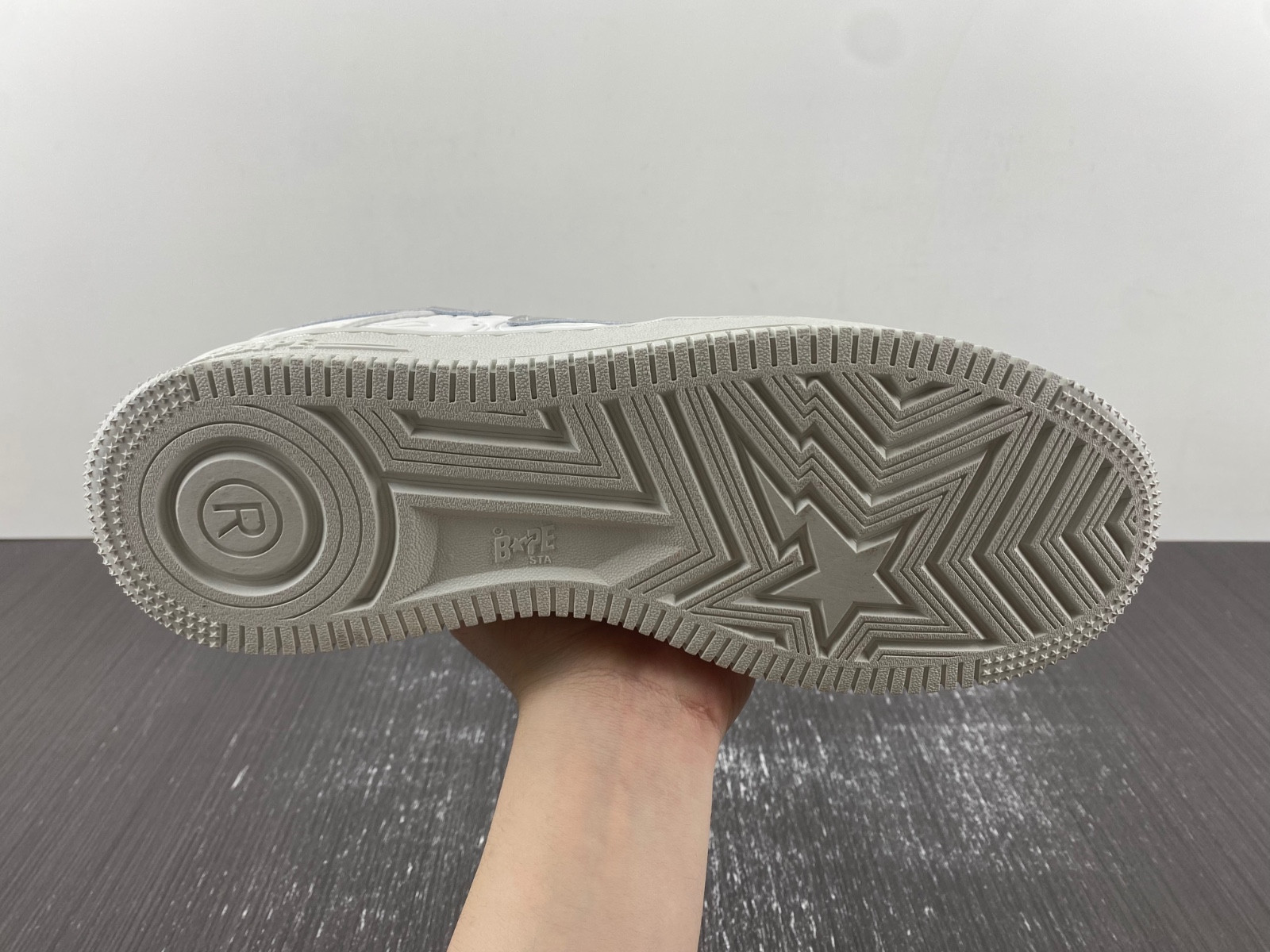 BAPE SNEAKERS