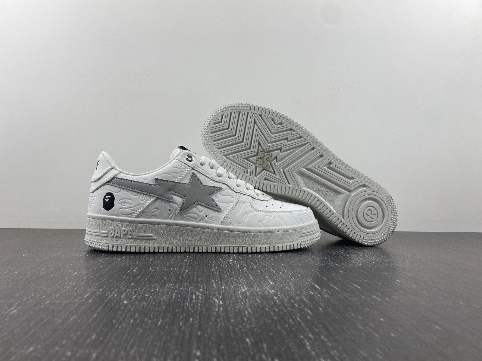 BAPE SNEAKERS