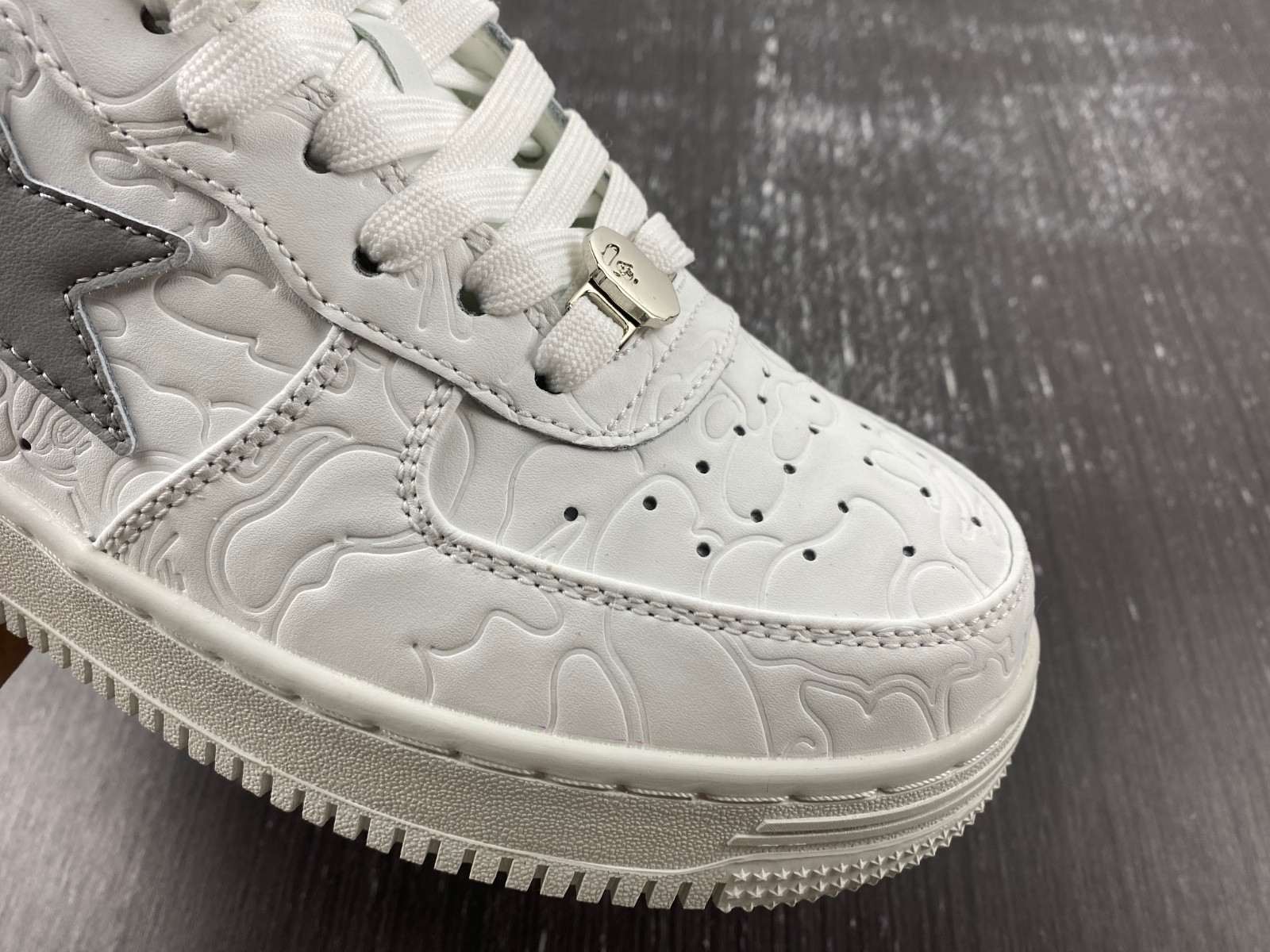 BAPE SNEAKERS