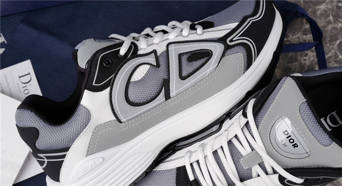 DR B30 SNEAKER