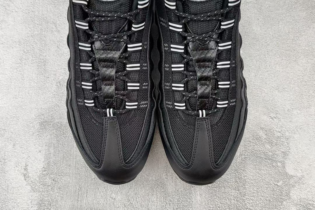 Nike Air Max 95 "Black/Metallic Silver" IR1474-010