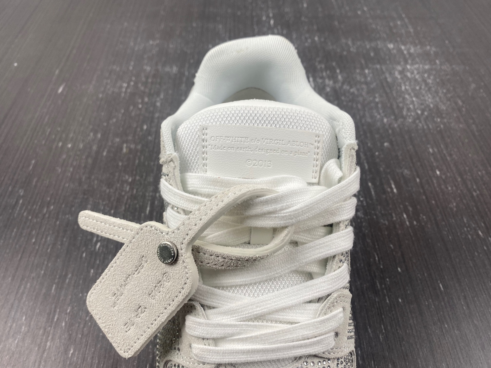 Off-White c/o Virgil Abloh
