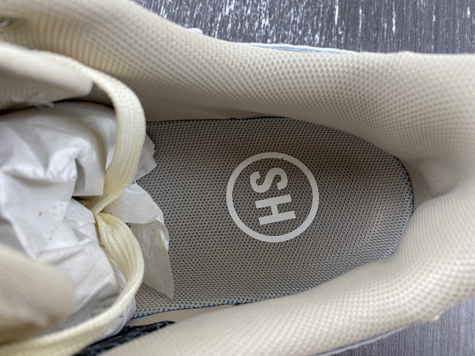 BAPE SNEAKERS