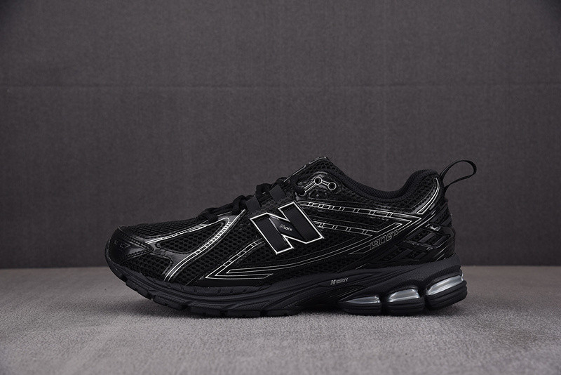 New Balance 1906R 