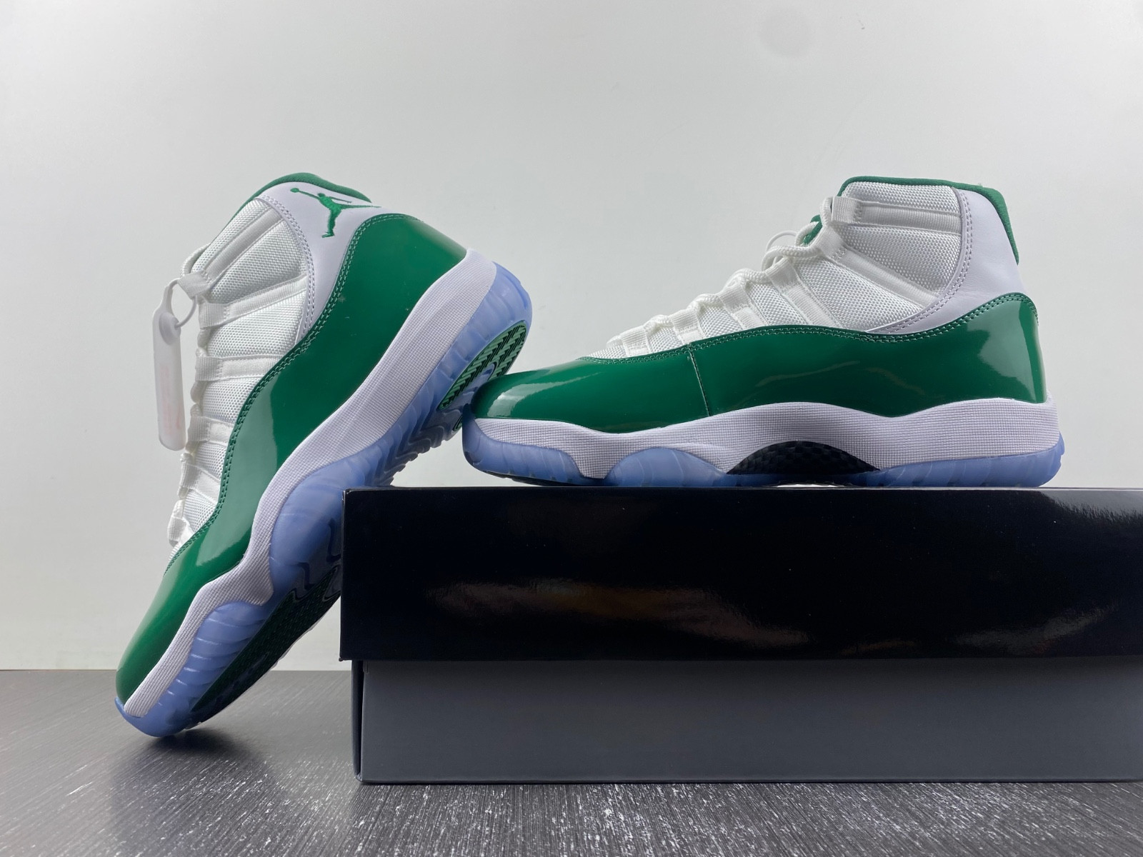Air Jordan 11 Retro Low CT8012-113