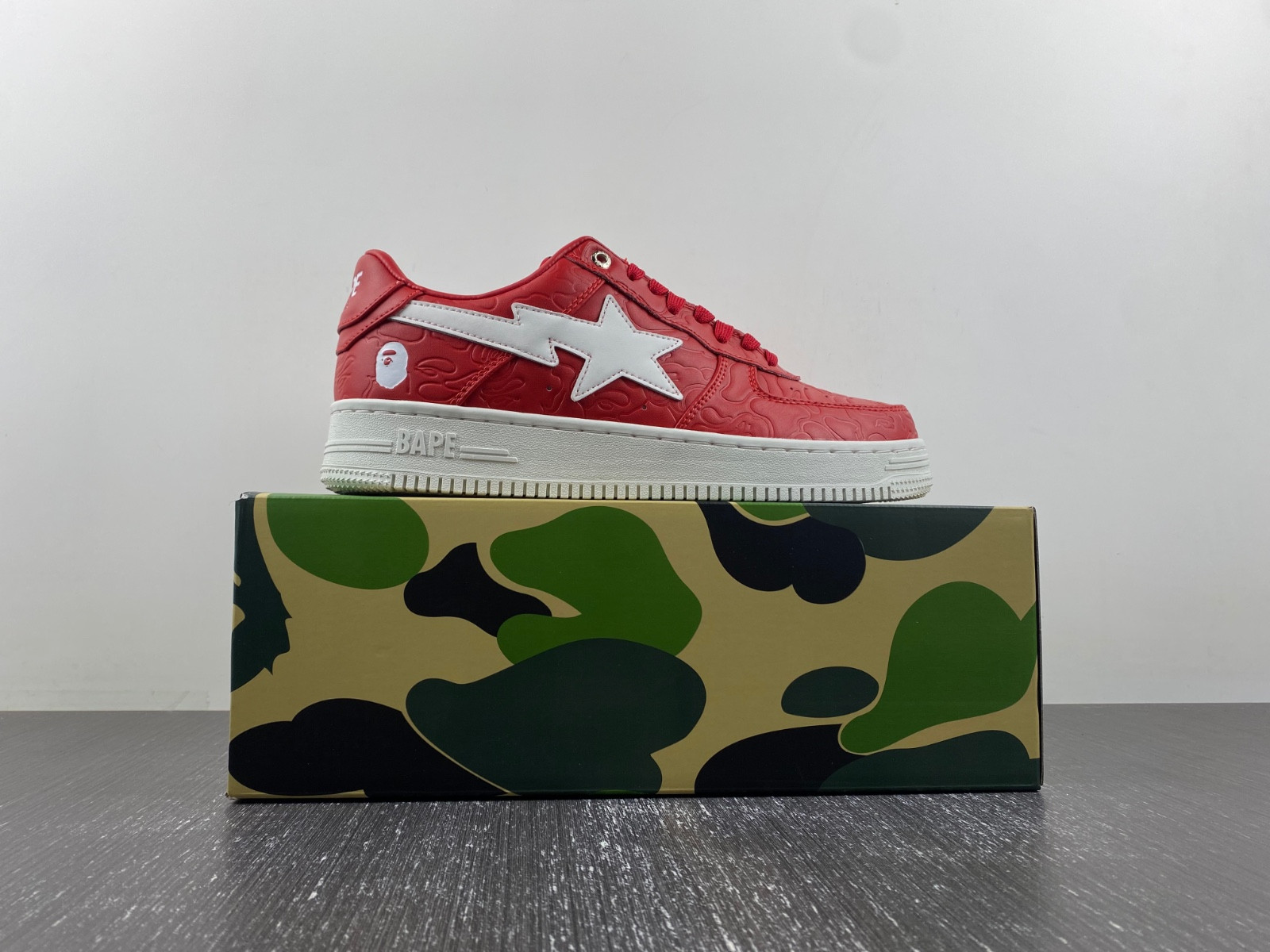 BAPE SNEAKERS