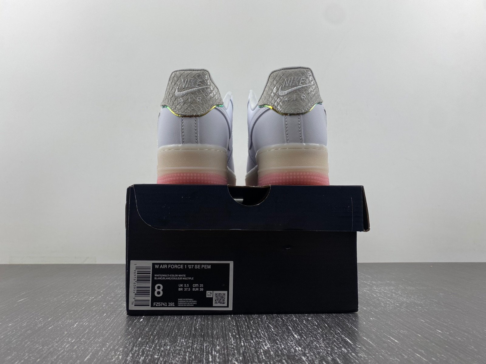 Nike Air Force 1