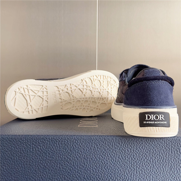 DR B33 SNEAKER