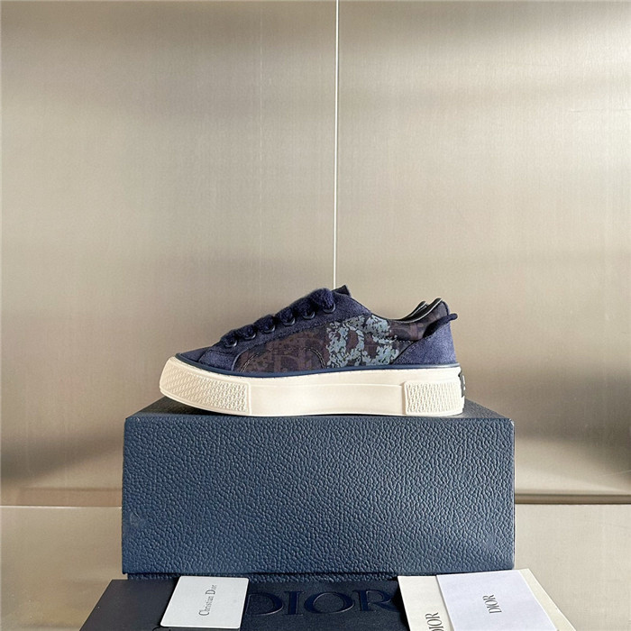 DR B33 SNEAKER