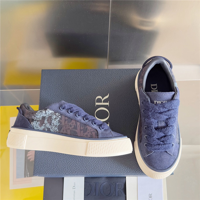 DR B33 SNEAKER