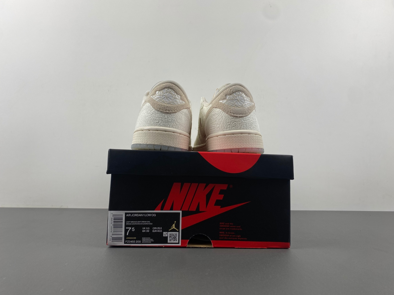 Chris Paul Air Jordan 1 Low OG FZ0455-200