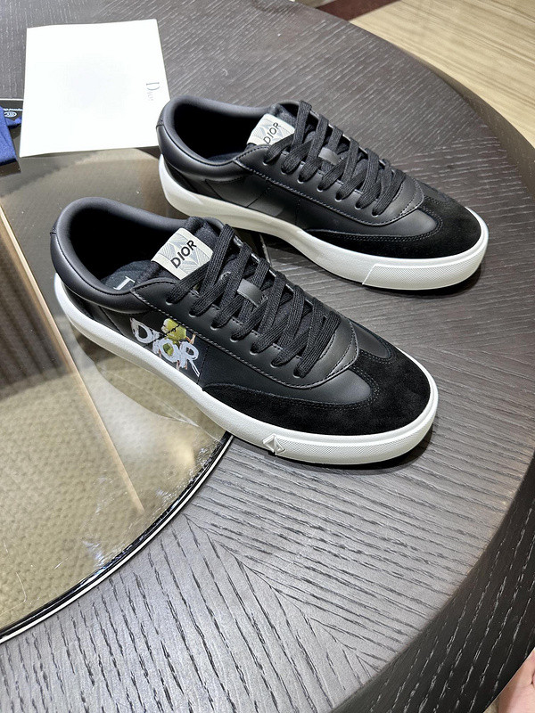 DR B33 SNEAKER