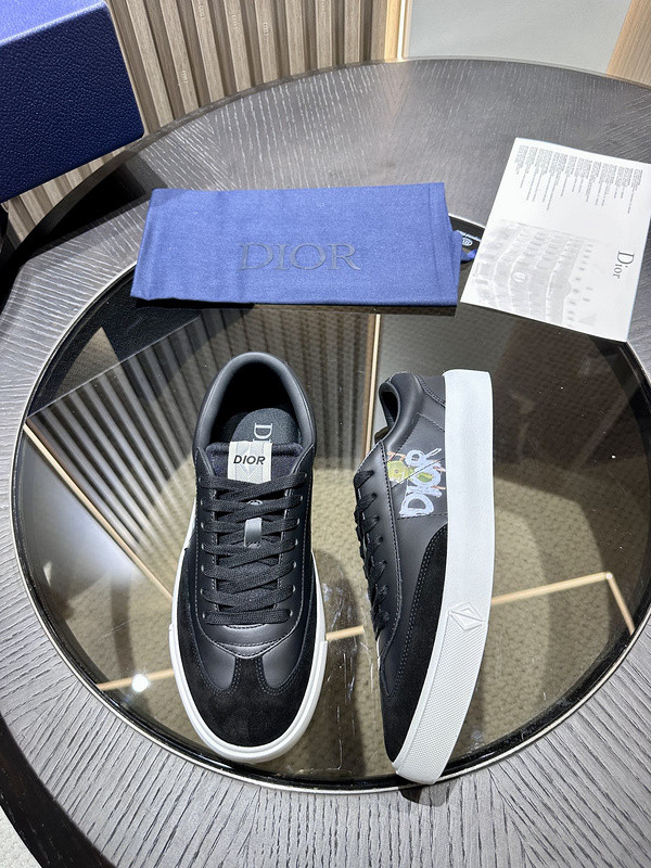 DR B33 SNEAKER