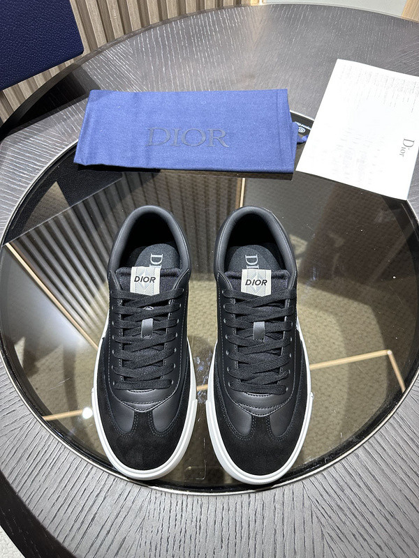 DR B33 SNEAKER