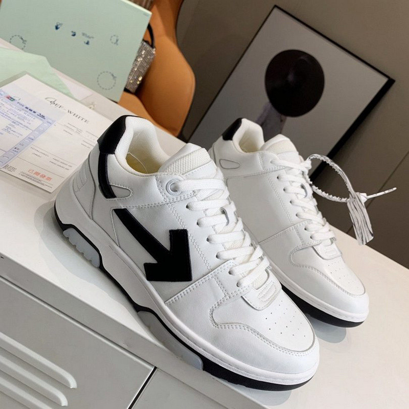 Off-White c/o Virgil Abloh