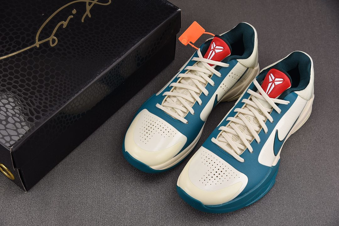 Caitlin Clark Nike Kobe 5 Protro “Coconut Milk” IZ1852-100